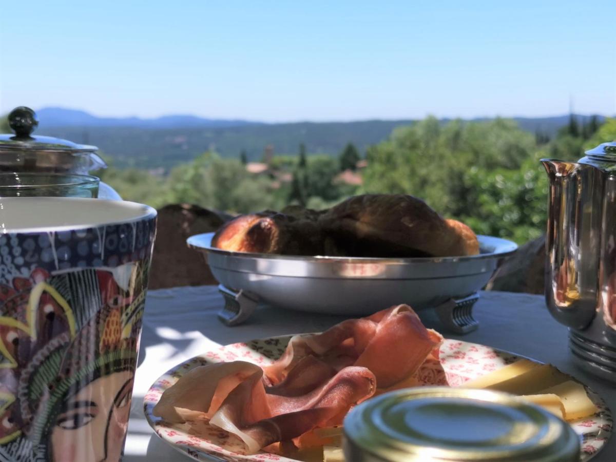 Le Nid Des Arts Bed & Breakfast Tourrettes Eksteriør bilde
